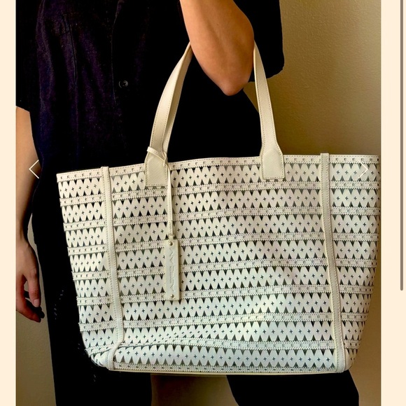 Via Spiga Tan Cutout Satchel - Picture 13 of 13